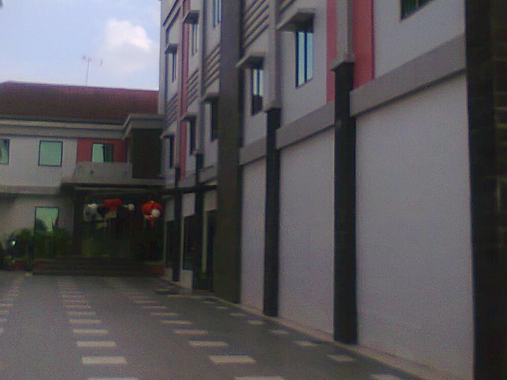Feodora Airport Hotel Palembang Exterior photo