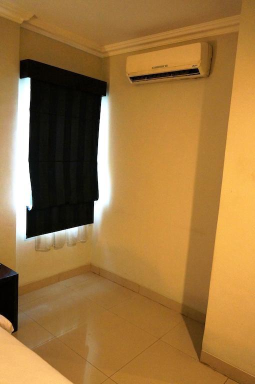 Feodora Airport Hotel Palembang Exterior photo